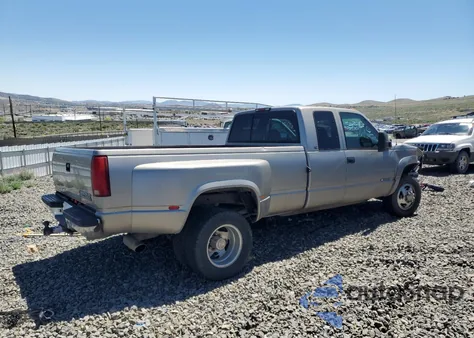 1998 Chevrolet Gmt-400 K3500 z USA, uszkodzony, nr VIN 1GCHK39J1WF047148